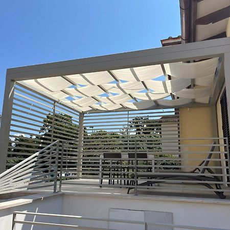 Appartamento In Villa A Tirrenia, Eleganza E Comfort A Pochi Passi Dal Mare Πίζα Εξωτερικό φωτογραφία